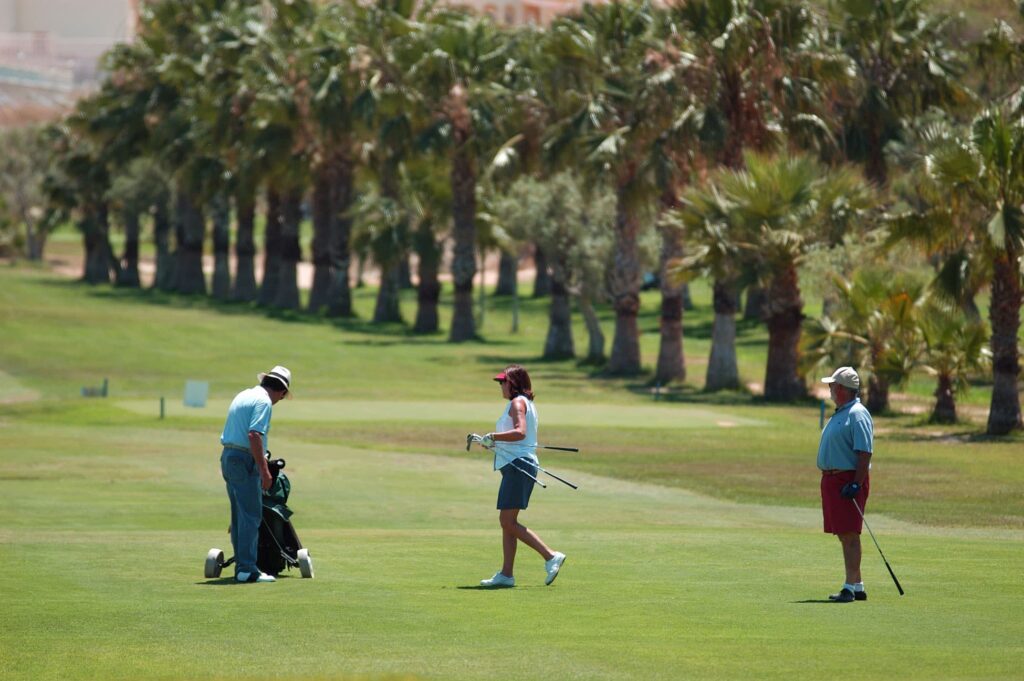 People playing golf in Christmas on the Costa Blanca